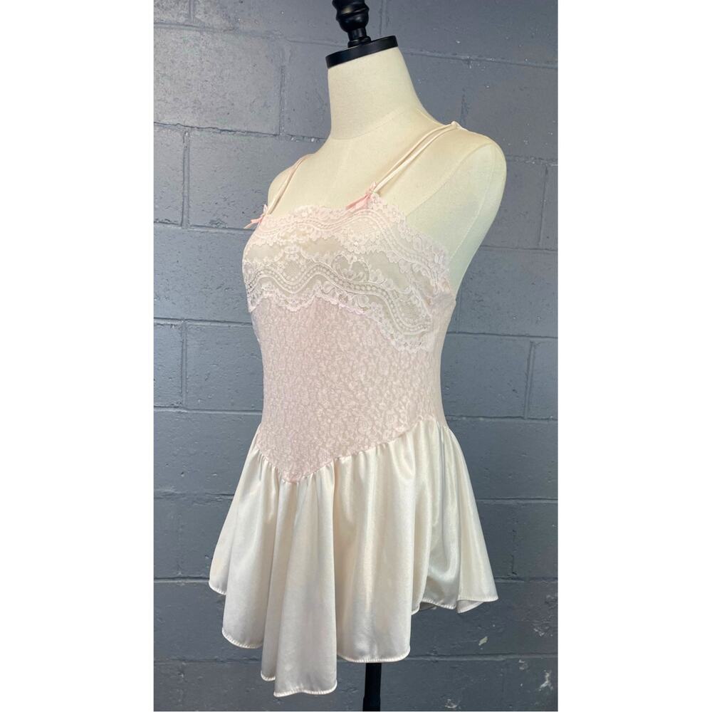 Vintage 1980s Pastel Pink Stretch Lace Nylon Baby Doll Nightgown Flutter Hem - Picture 9 of 14